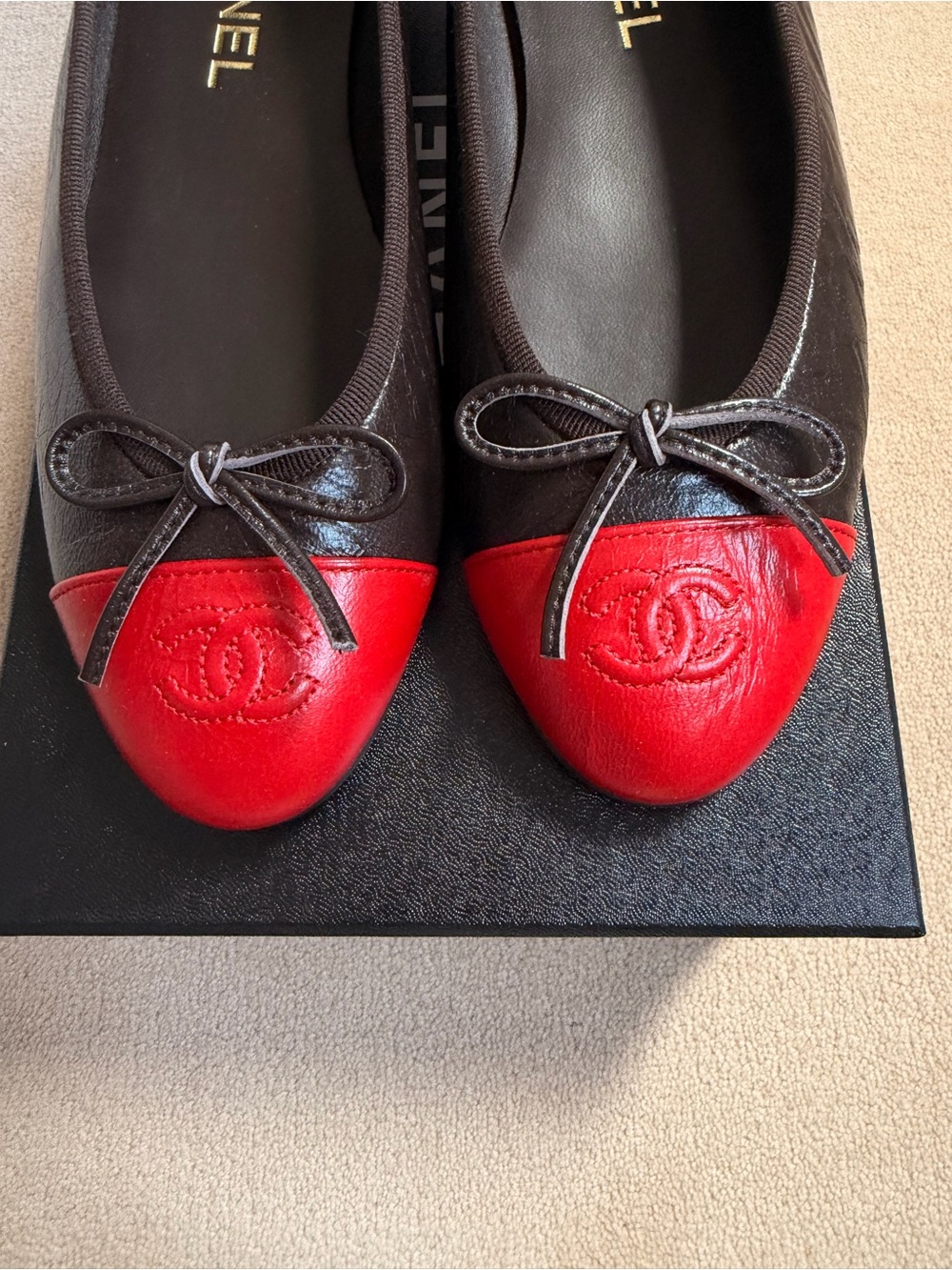CHANEL MATTHIEU BLAZY Brown Leather Ballet Flats with Red Cap Toe NWT - Picture 3 of 9